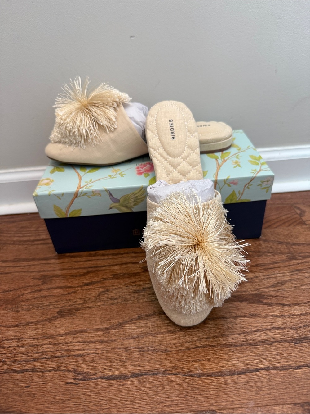 Birdies The Songbird Mules Cream Tan Linen Fabric Tassel Slides size 7.5